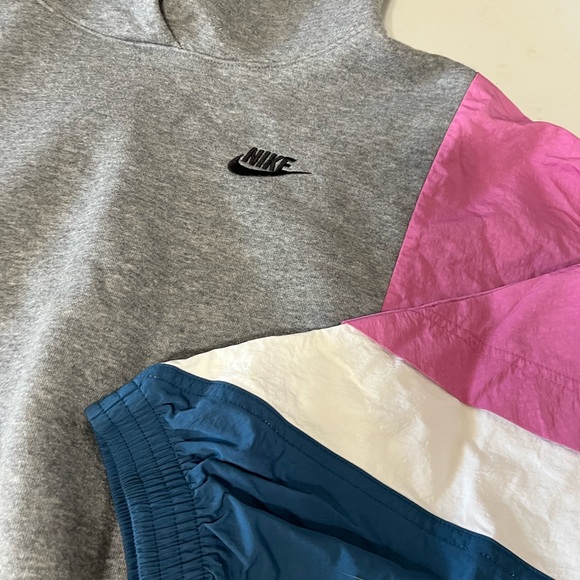 Nike Sportswear Icon Clash Multicolor Hoodie Pullover Windbreaker Womens Size Sm - Picture 3 of 10